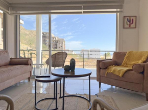 Condo Colins in Luxotica III 2-2